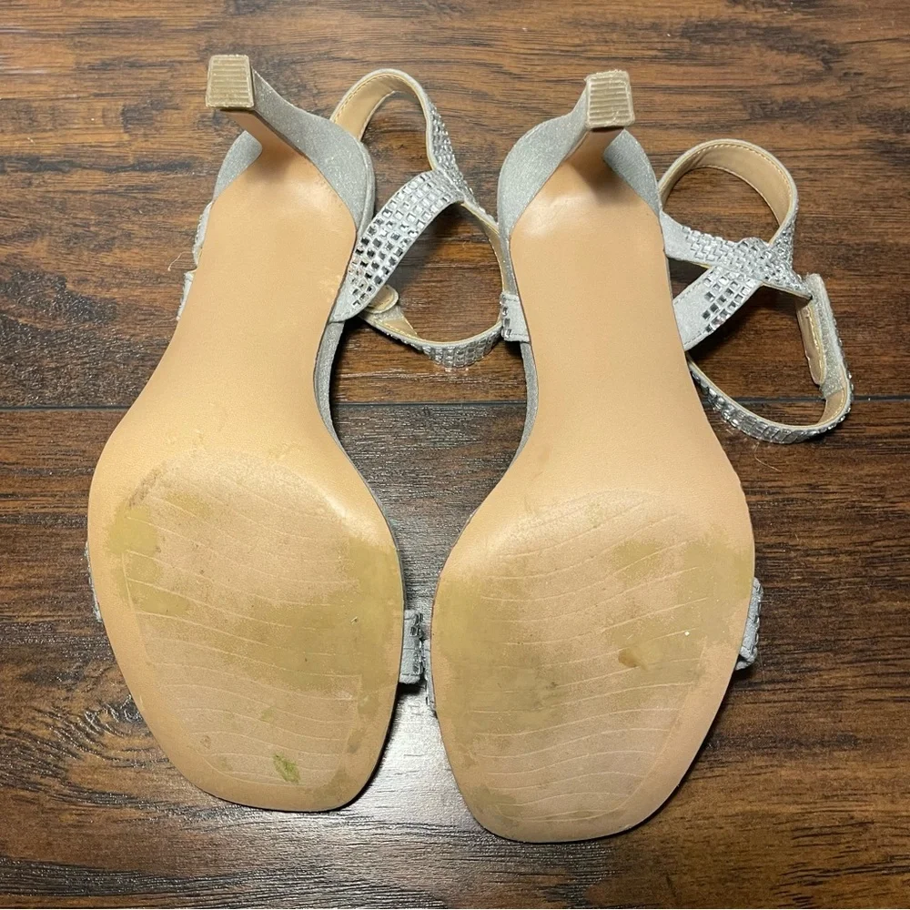Maripe Silver Strappy‎ Sandals With Block Rhinestone 3.5”Heel Size 8